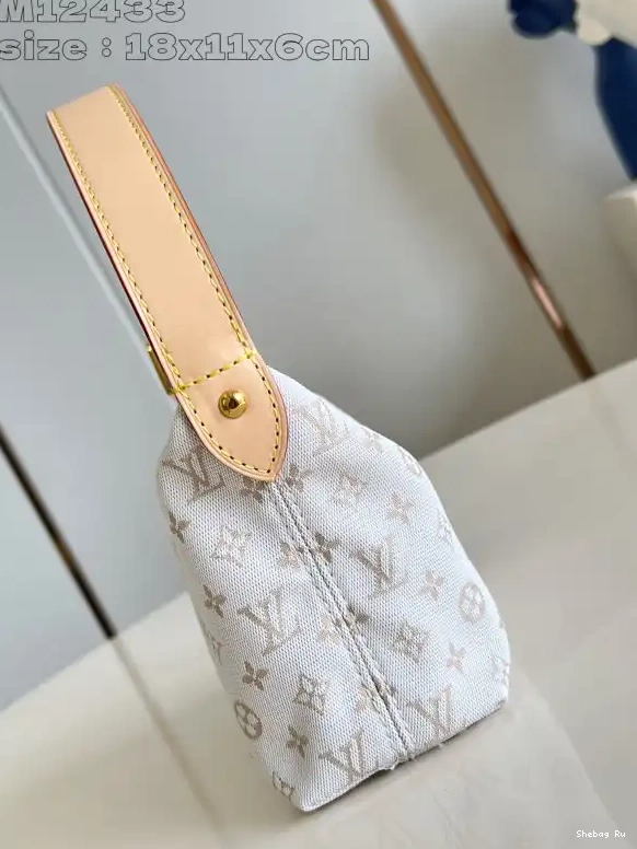 Louis Pochette Hills Vuitton 0612